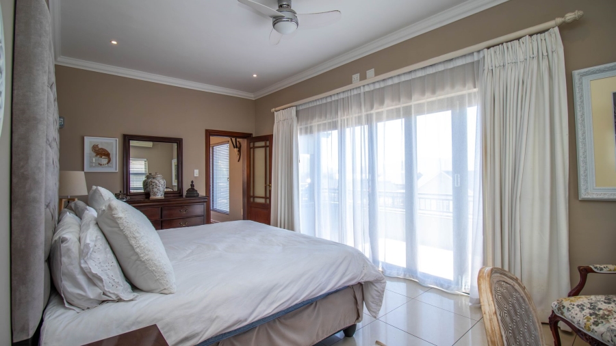 3 Bedroom Property for Sale in The Coves North West